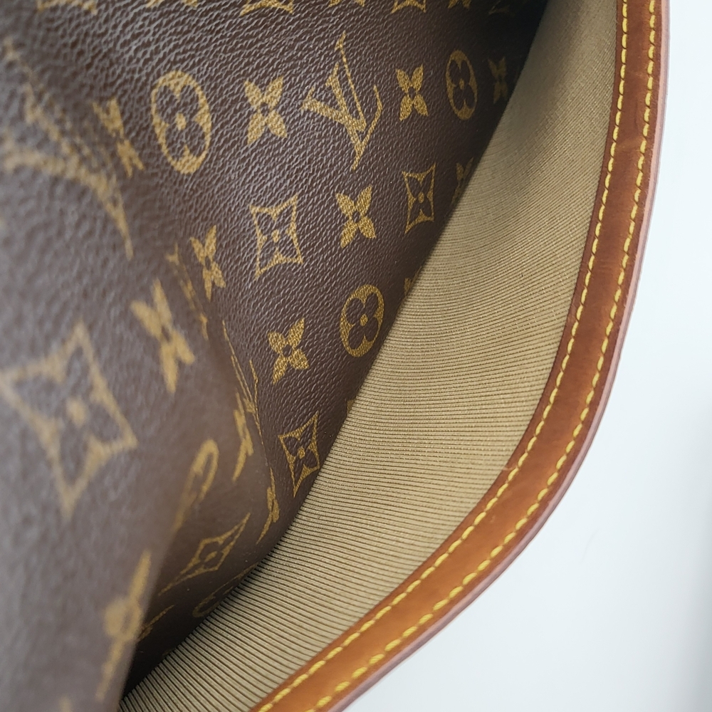 Louis Vuitton Monogram Reporter PM Bag...Authentic..!! - Picture 10 of 15